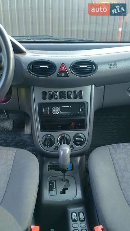 Хэтчбек Mercedes-Benz A-Class 2001 в Житомире