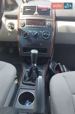 Хэтчбек Mercedes-Benz A-Class 2005 в 