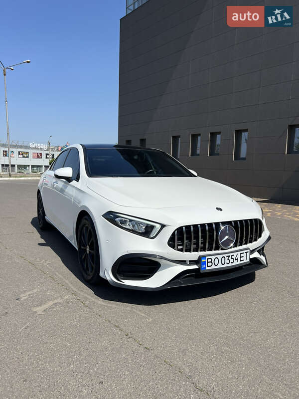Седан Mercedes-Benz A-Class 2019 в Днепре