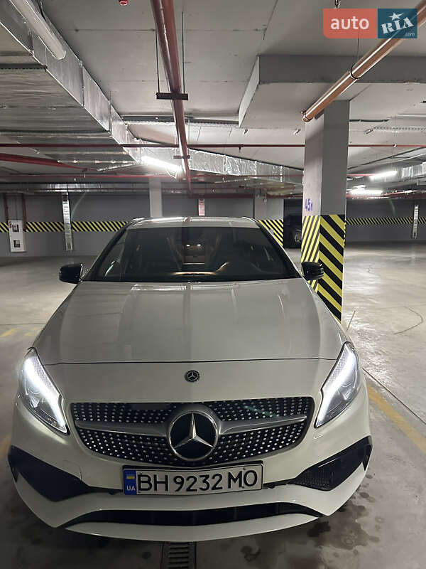 Хэтчбек Mercedes-Benz A-Class 2018 в Киеве