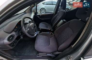 Хэтчбек Mercedes-Benz A-Class 2001 в 
