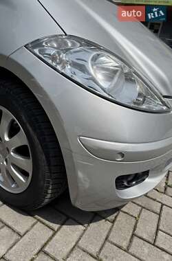 Хэтчбек Mercedes-Benz A-Class 2005 в 