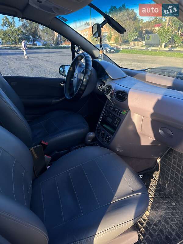 Хэтчбек Mercedes-Benz A-Class 2003 в Одессе