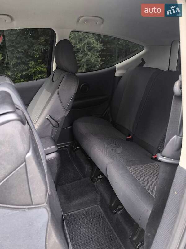Купе Mercedes-Benz A-Class 2010 в Львове