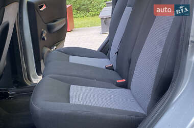 Хэтчбек Mercedes-Benz A-Class 2004 в 