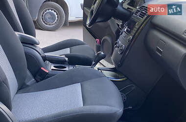 Хэтчбек Mercedes-Benz A-Class 2004 в 