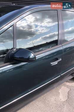 Хэтчбек Mercedes-Benz A-Class 2001 в 