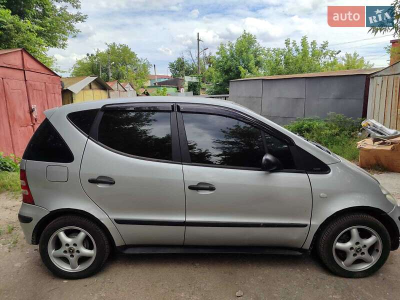 Хетчбек Mercedes-Benz A-Class 2001 в Києві