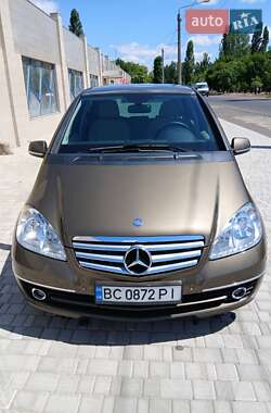 Хэтчбек Mercedes-Benz A-Class 2009 в Одессе