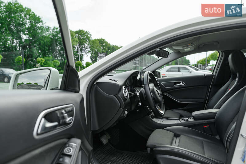 Хэтчбек Mercedes-Benz A-Class 2016 в Львове