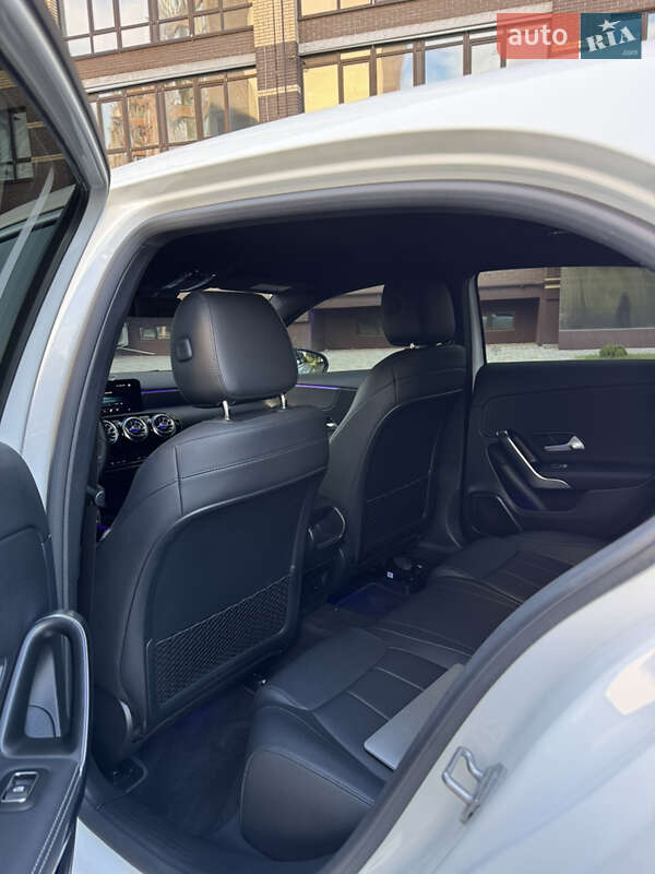 Хетчбек Mercedes-Benz A-Class 2020 в Києві фото 20 Хетчбек Mercedes-Benz A-Class 2020 в Києві