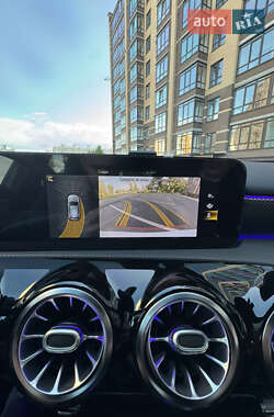 Хэтчбек Mercedes-Benz A-Class 2020 в 