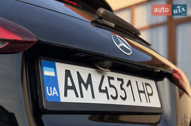 Хэтчбек Mercedes-Benz A-Class 2019 в 
