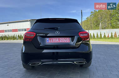 Хетчбек Mercedes-Benz A-Class 2016 в 