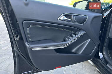 Хетчбек Mercedes-Benz A-Class 2016 в 