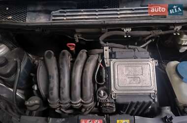 Хэтчбек Mercedes-Benz A-Class 2009 в 