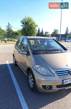 Хэтчбек Mercedes-Benz A-Class 2004 в 