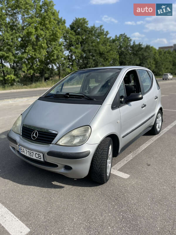 Хэтчбек Mercedes-Benz A-Class 2002 в 