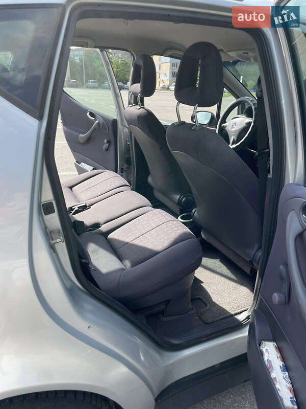 Хэтчбек Mercedes-Benz A-Class 2002 в Кропивницком фото 11 Хэтчбек Mercedes-Benz A-Class 2002 в Кропивницком