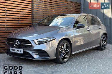 Хэтчбек Mercedes-Benz A-Class 2020 в 