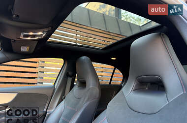 Хэтчбек Mercedes-Benz A-Class 2020 в 