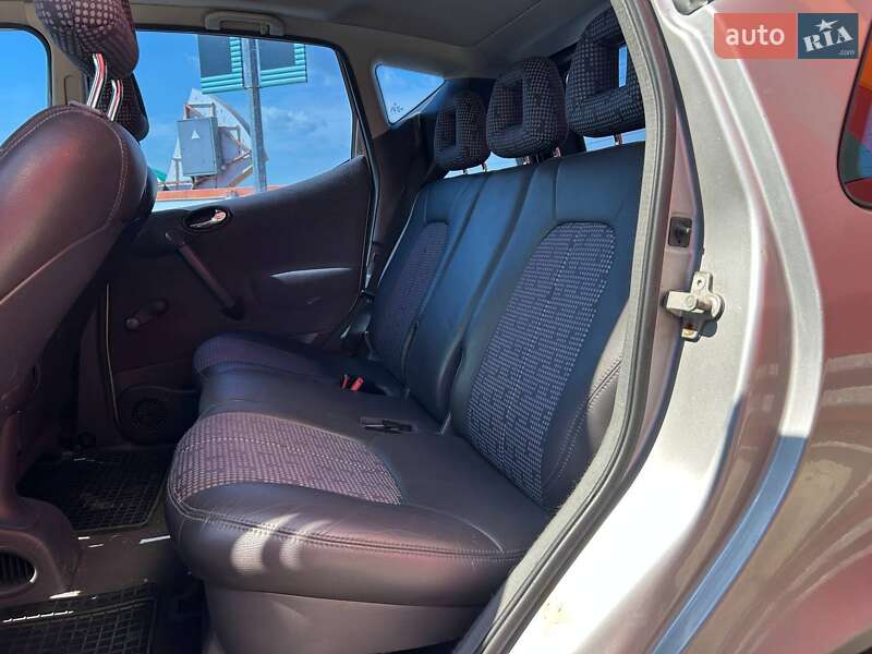 Хэтчбек Mercedes-Benz A-Class 2000 в Киеве