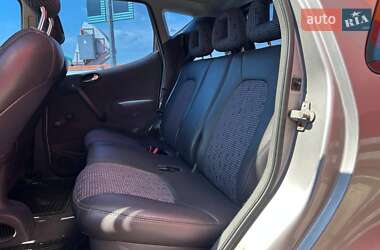 Хэтчбек Mercedes-Benz A-Class 2000 в 
