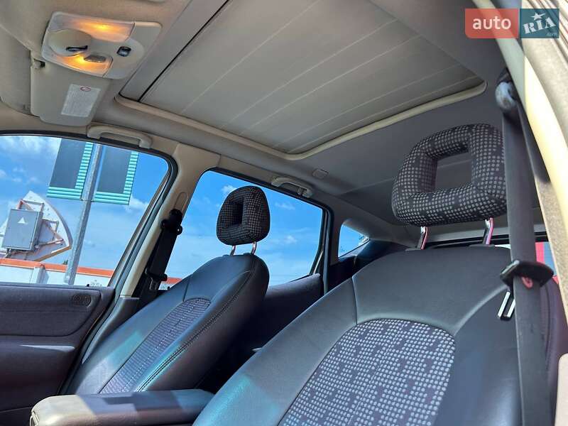 Хэтчбек Mercedes-Benz A-Class 2000 в Киеве