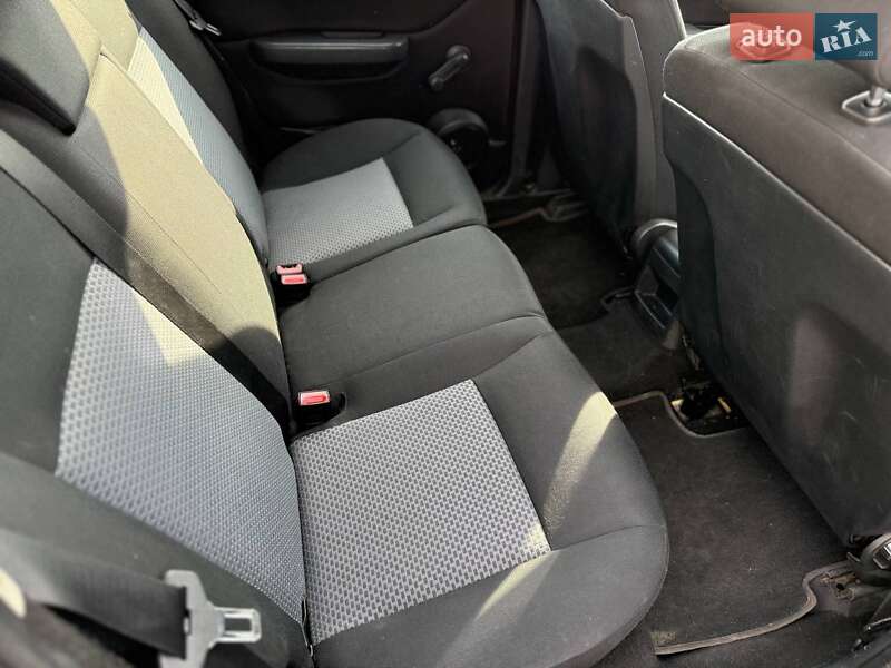 Хэтчбек Mercedes-Benz A-Class 2006 в Киеве