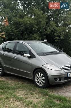 Хэтчбек Mercedes-Benz A-Class 2006 в 