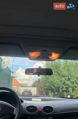Хэтчбек Mercedes-Benz A-Class 2000 в 