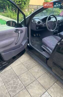 Хэтчбек Mercedes-Benz A-Class 2000 в 