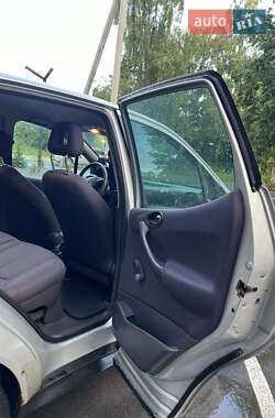 Хэтчбек Mercedes-Benz A-Class 2001 в 