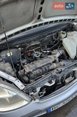 Хэтчбек Mercedes-Benz A-Class 2001 в 