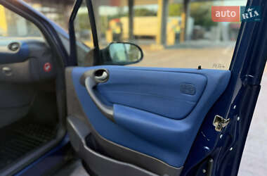 Хэтчбек Mercedes-Benz A-Class 2003 в 