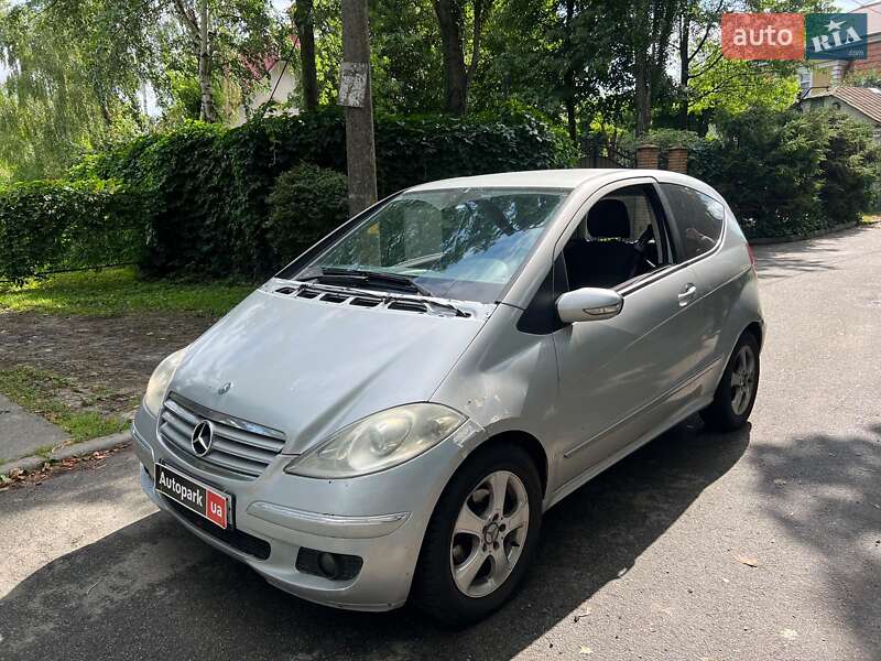 Хетчбек Mercedes-Benz A-Class 2005 в 