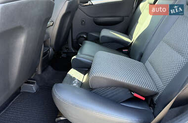 Хэтчбек Mercedes-Benz A-Class 2008 в 