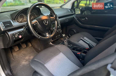 Хэтчбек Mercedes-Benz A-Class 2009 в 