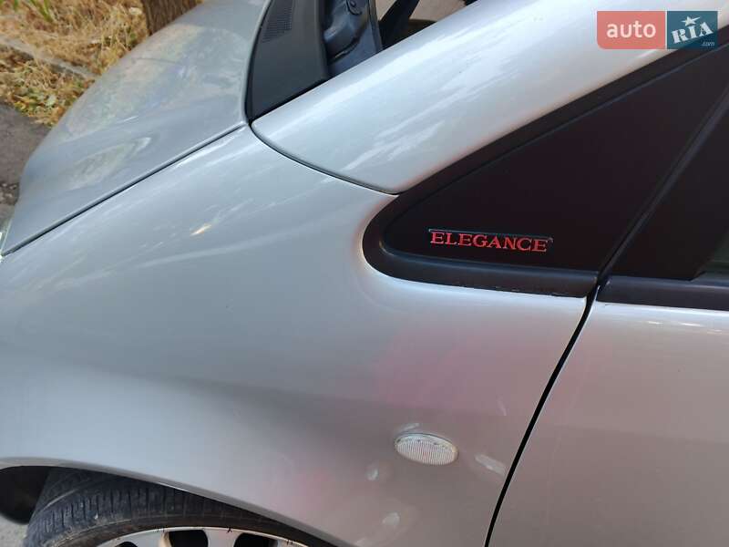 Хэтчбек Mercedes-Benz A-Class 2002 в Одессе фото 13 Хэтчбек Mercedes-Benz A-Class 2002 в Одессе