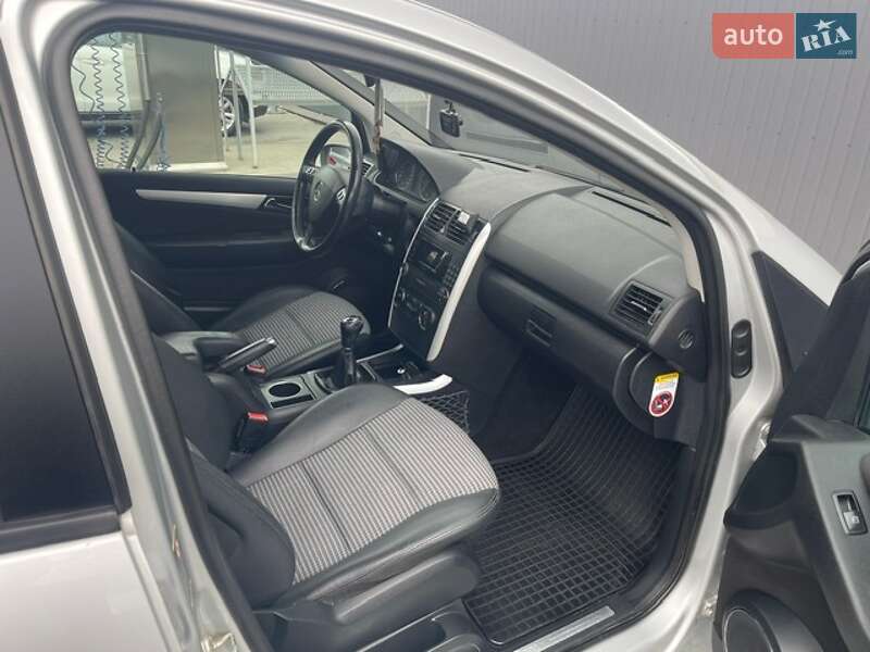 Хетчбек Mercedes-Benz A-Class 2005 в Тернополі фото 10 Хетчбек Mercedes-Benz A-Class 2005 в Тернополі