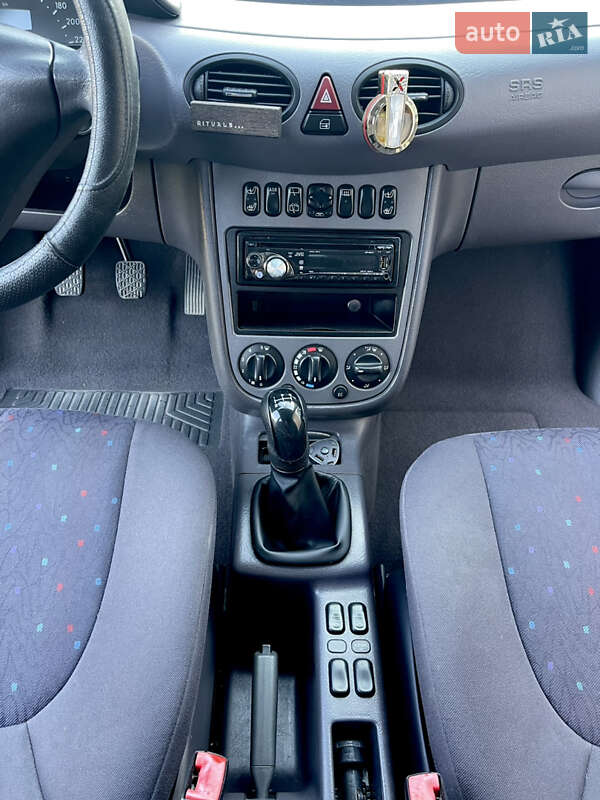 Хетчбек Mercedes-Benz A-Class 2001 в Кропивницькому