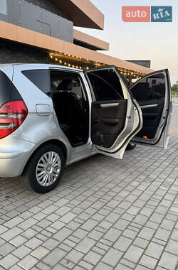 Хэтчбек Mercedes-Benz A-Class 2006 в 
