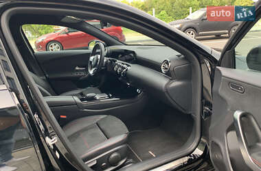 Хэтчбек Mercedes-Benz A-Class 2020 в 