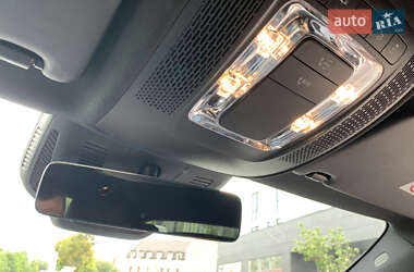 Хэтчбек Mercedes-Benz A-Class 2020 в 