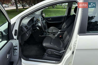Хэтчбек Mercedes-Benz A-Class 2010 в 