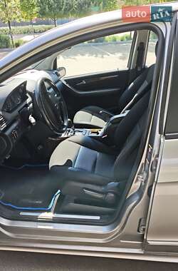 Хэтчбек Mercedes-Benz A-Class 2005 в 