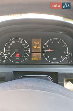 Хэтчбек Mercedes-Benz A-Class 2005 в 