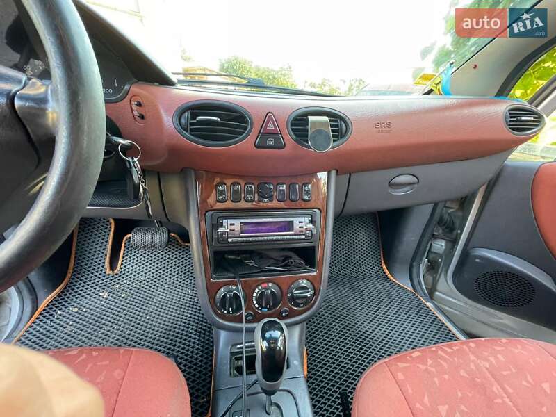 Хэтчбек Mercedes-Benz A-Class 2002 в Кропивницком