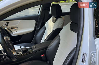 Седан Mercedes-Benz A-Class 2019 в 