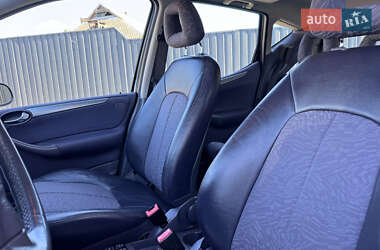 Хэтчбек Mercedes-Benz A-Class 2005 в 